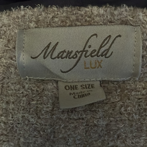 Mansfield Lux Day Spa Wrap with pockets taupe shawl super soft! - Picture 3 of 6